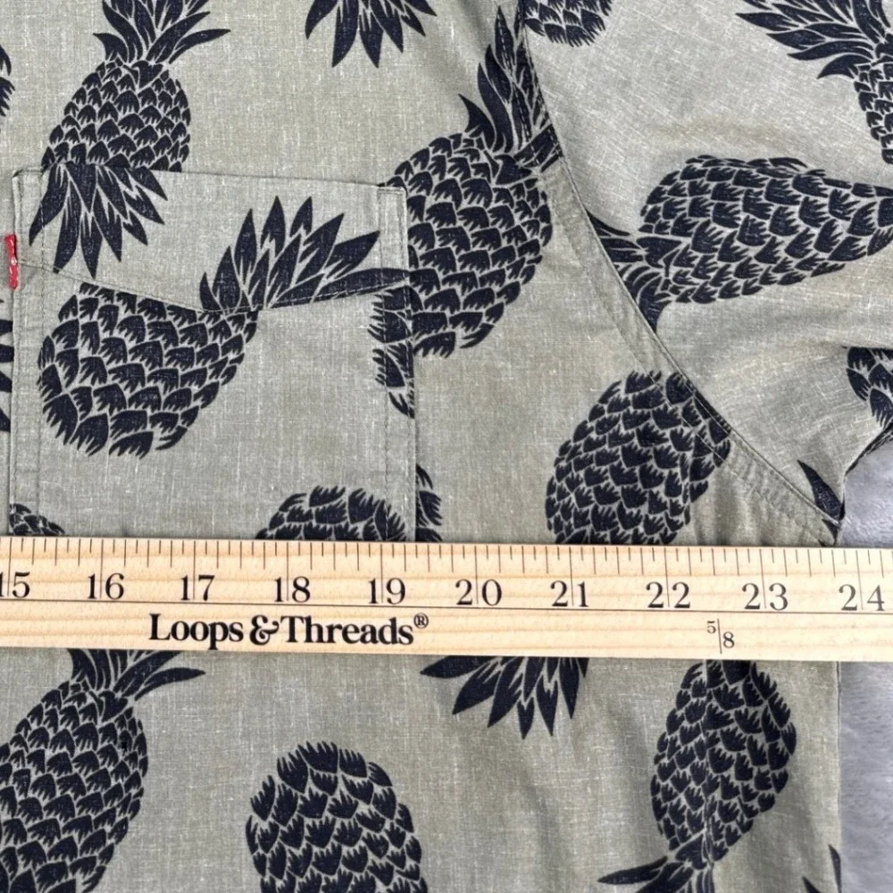 Levis Mens XXL Pineapple Print Short Sleeve Button Down Shirt Olive